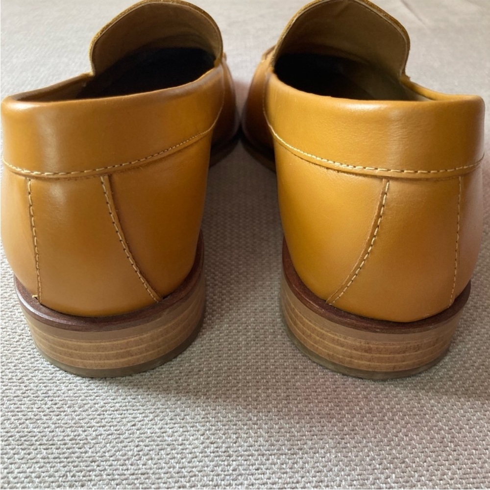 Everlane Modern Loafer Size 8, 8.5 Mustard Yellow (fit narrow) - Picture 3 of 10